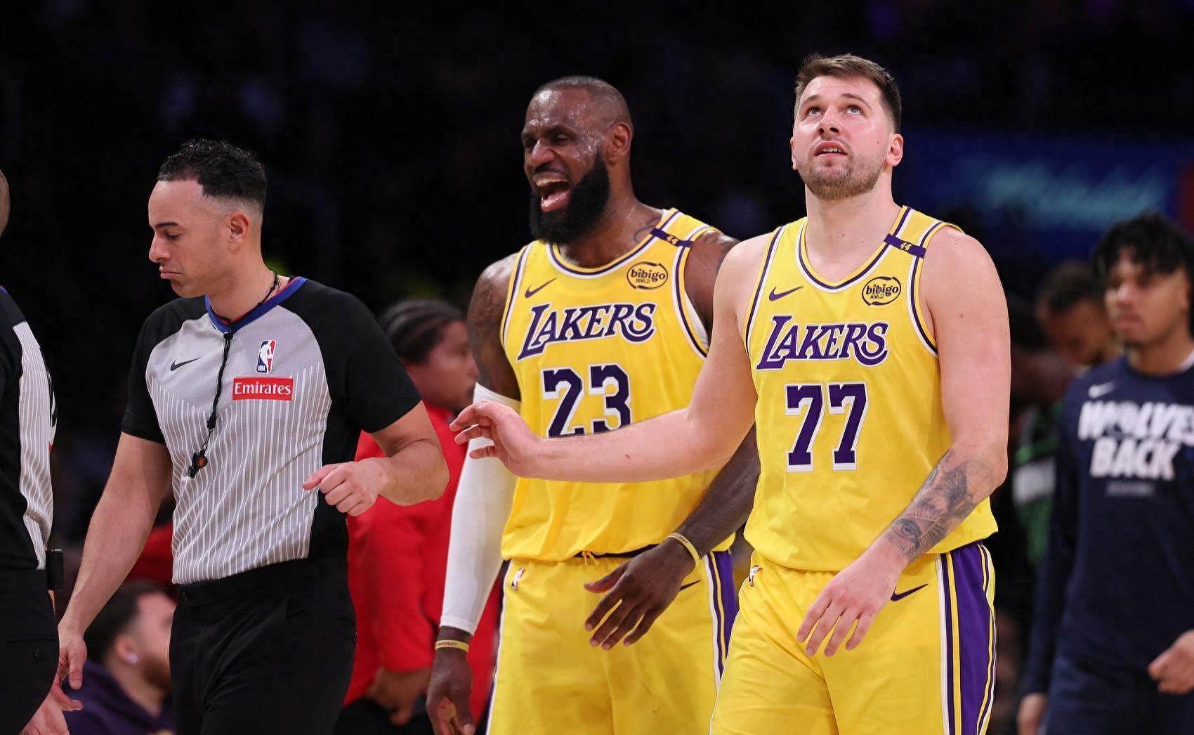 开云下载-湖人胜公牛后！ 谁是赢球功臣？3人满分+2人奇兵，2人却越打越差